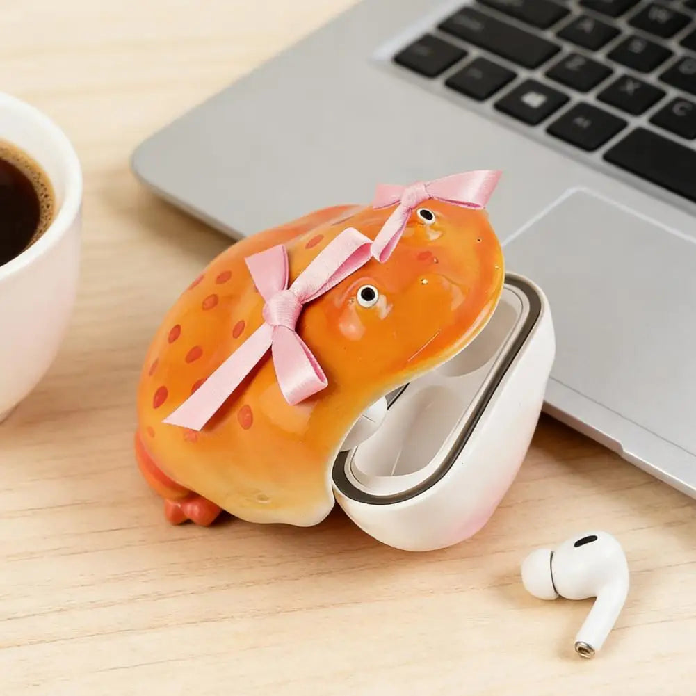 Frog Airpods Case 🐸 | Take Your AirPods From Frog's Mouth